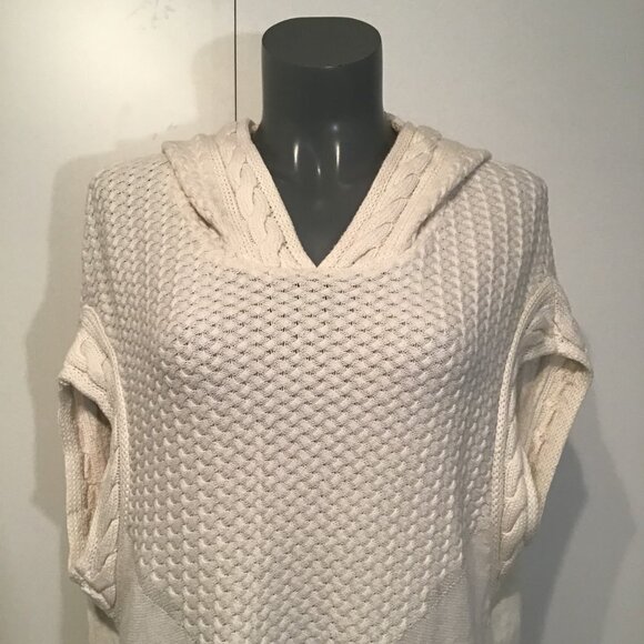 Devoted Hooded Knit Short Sleeve V-Neck Sweater  Size M - Picture 2 of 9